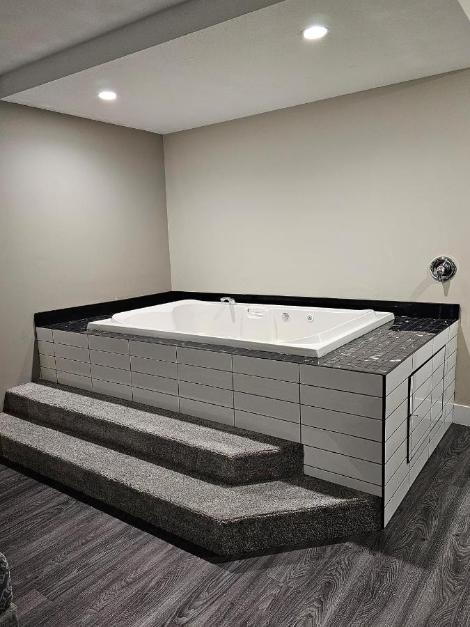 Western Budget Motel #1 Leduc/Nisku מראה חיצוני תמונה